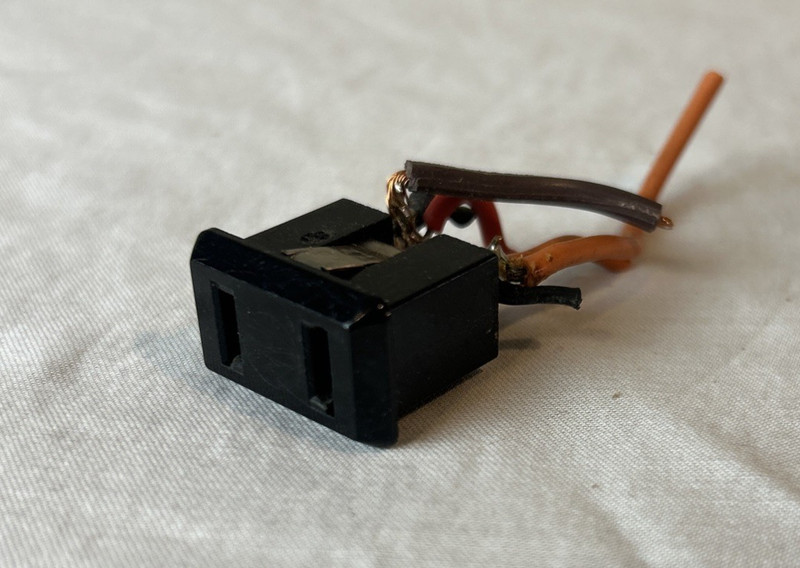 Marantz 2330b Original AC Outlet Unswitched 120v 60Hz