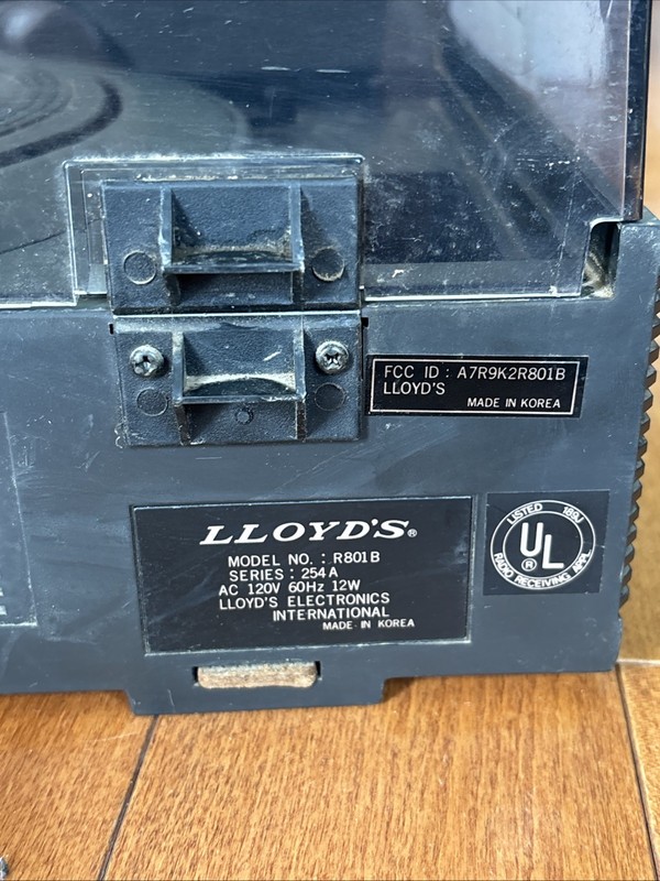 Lloyd's Record & Cassette Player, AM/FM Radio Model R801B FOR PARTS ONLY gallery