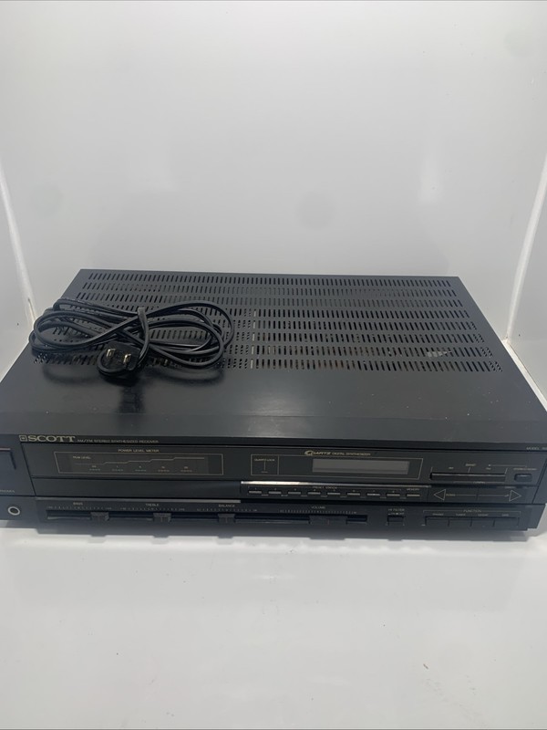 Scott RS30 Stereo Quartz Digital Synthesized Receiver AC 120V Am Fm