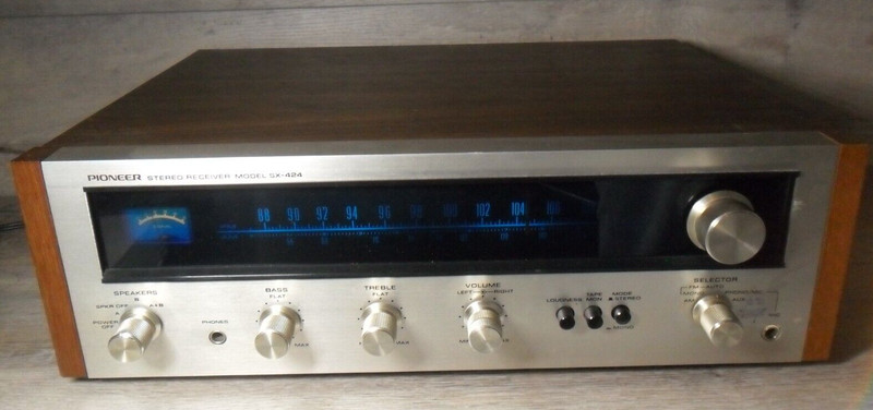 Vintage Pioneer SX-424 Stereo Receiver Tested & Working