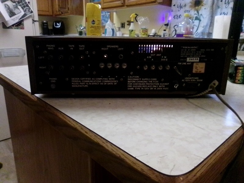 VINTAGE REALISTIC STA-18 AM-FM STEREO RECEIVER WOOD CASE gallery