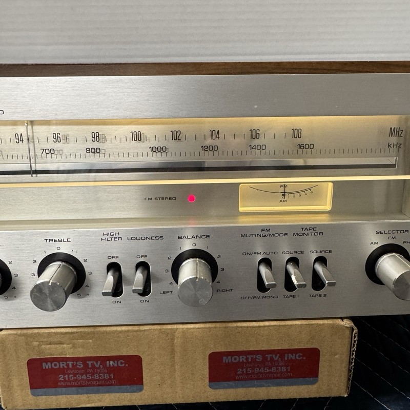 TECHNICS SA-300 VINTAGE AM/FM STEREO RECEIVER - SERVICED - CLEANED - TESTED gallery