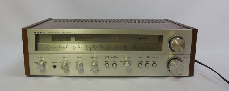 Toshiba Stereo Receiver Model SA 725 Working Condition