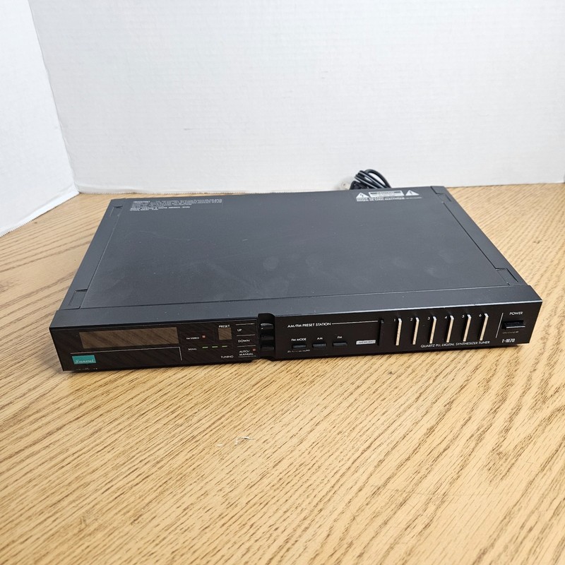 Sansui T-M70 Quartz Tuner Vintage Quartz PLL AM/FM Tuner Made in Japan
