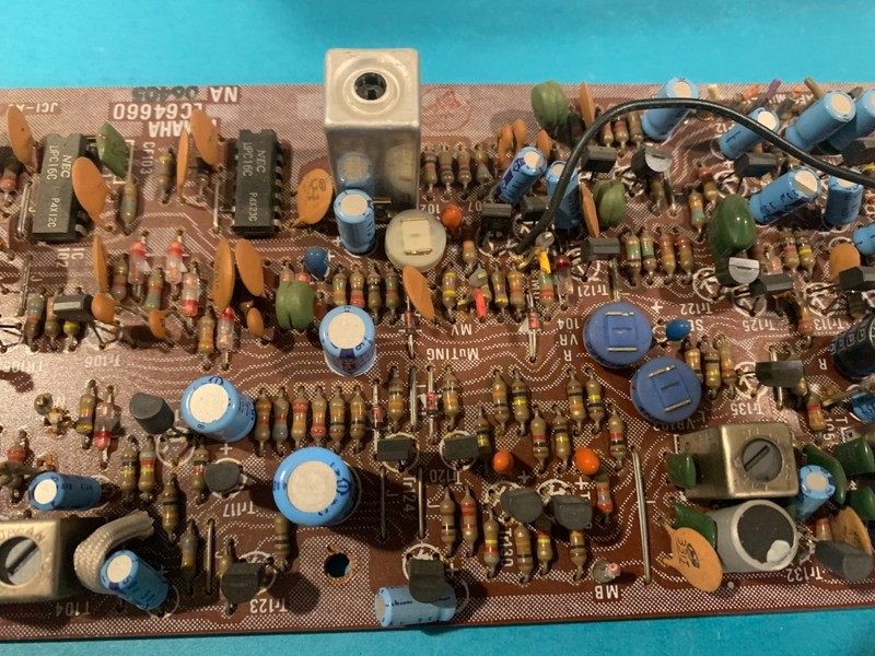 Yamaha CR-1000 Stereo Receiver - Tuner Circuit Board gallery