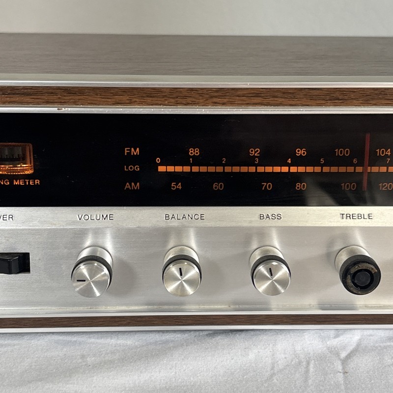 Motorola Solid State Tuner/Receiver SK-102GW W/ (1) Speaker Works Great Vintage gallery