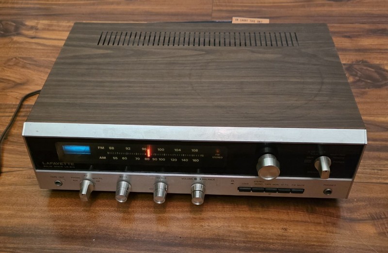 Lafayette LR-810 Vintage Solid State Stereo Receiver ~ Powers On ~ Untested READ