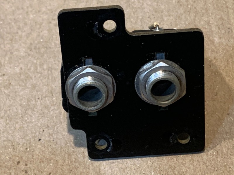 Marantz 4230 Stereo / Quad Receiver Headphones Jacks
