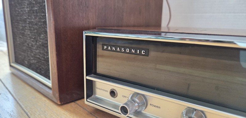 Panasonic RE-7670 Multiplex AM FM Stereo Radio Made In Japan VG TESTED gallery