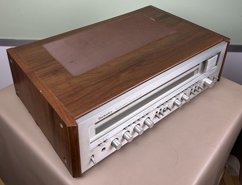 TECHNICS SA 818 STEREO MONSTER RECEIVER COOL gallery