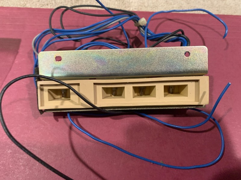 Pioneer SX-1050 Stereo Receiver – Speaker Selector Indicator Lights + Housing