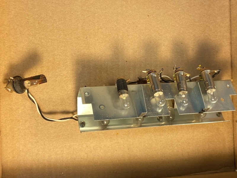 Sansui 5000A Parts Set of 8 Light Sockets for Tuning Dial Vintage Receiver Parts