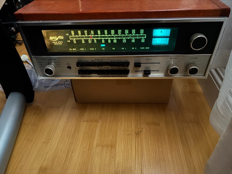 McIntosh MAC 1700 Stereo Receiver