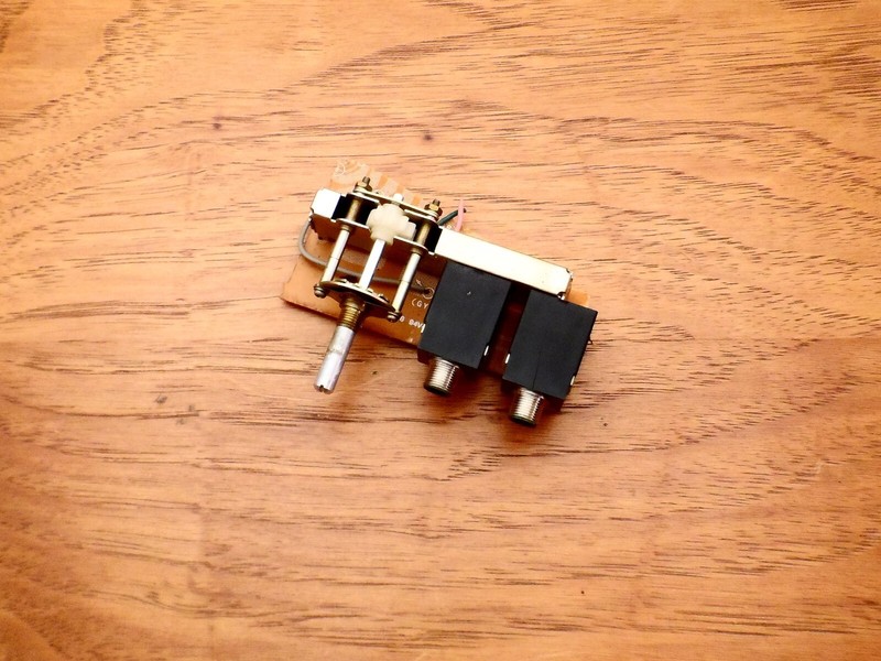 Vintage Yamaha CR-450 Stereo Receiver Speaker Select Switch & Head Phone Jacks