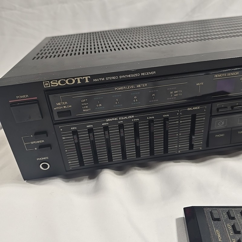 SCOTT RS500 VINTAGE STEREO RECEIVER Digital Sythesized Quartz Receiver Remote gallery