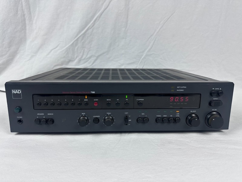 NAD 7100 Monitor Series Stereo Receiver Vintage Powers On For Parts or Repair gallery