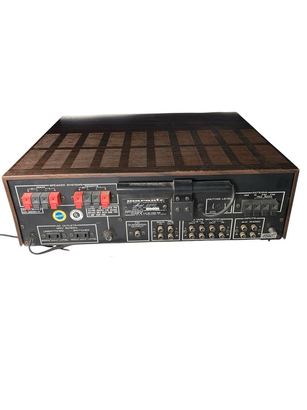 Vintage Marantz 2250 Stereo Receiver – Tested & Fully Functional / Warm Sound gallery