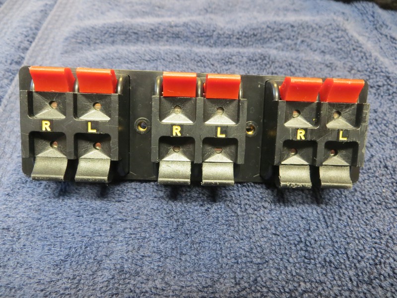 PIONEER SX-1050 SX-1250 STEREO RECEIVER SPEAKER TERMINAL PART # AKE-014