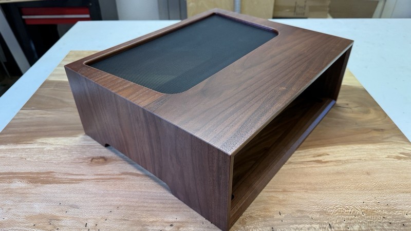 Marantz WC-22 | Side Cutouts | Solid Walnut| Fits most 22/44 SERIES (Pre-Order) gallery