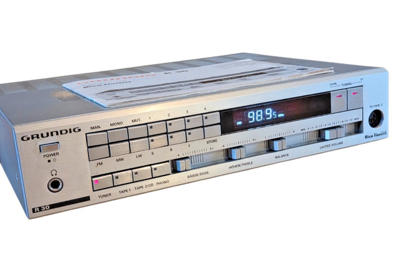 Grundig R30 Stereo Receiver With Manual Silver Used Vintage HiFi Classic gallery