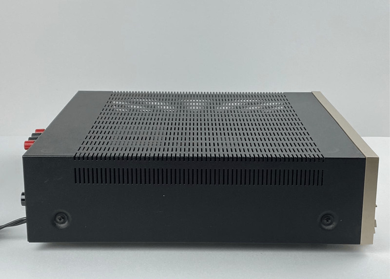 DEFECTIVE Marantz SR940 Stereo Receiver Works Great G3D gallery