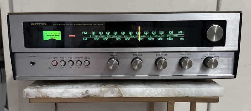 Vintage Rotel RX-200A Brown & Silver 60Watts 50/60Hz HiFi AM/FM Stereo Receiver