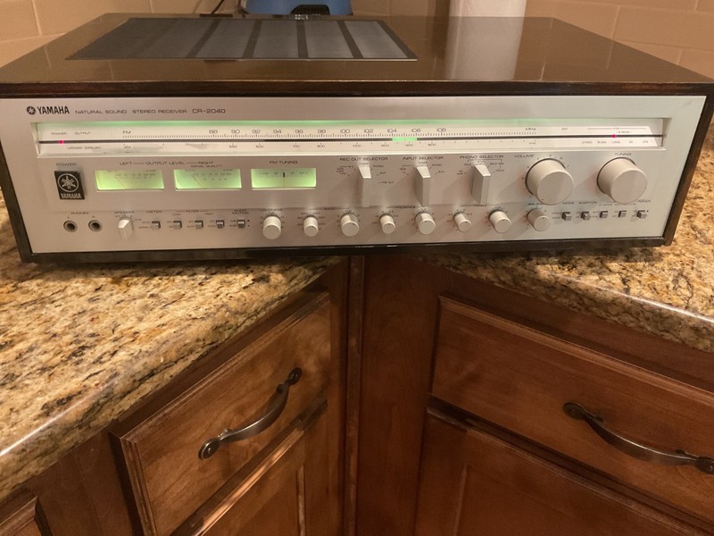 Yamaha CR 2040 Vintage Stereo Receiver. Monster Receiver Serviced and cleaned!! gallery