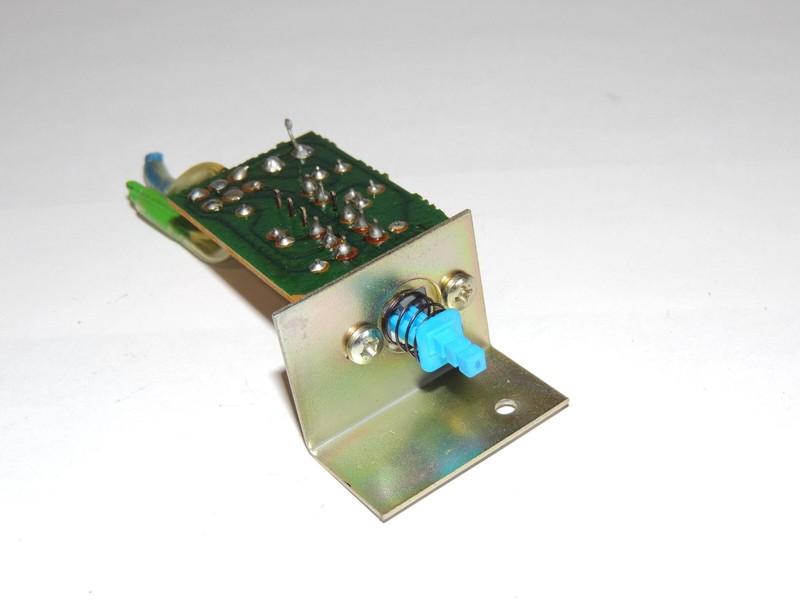 Yamaha CR-2020 Audio Muting Push Switch Assembly NA06896-3 gallery