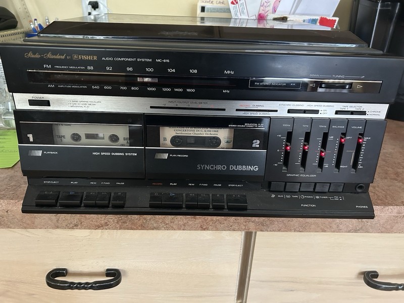 Fisher Studio Standard Stereo System MC-615 ☆powers up☆See Description