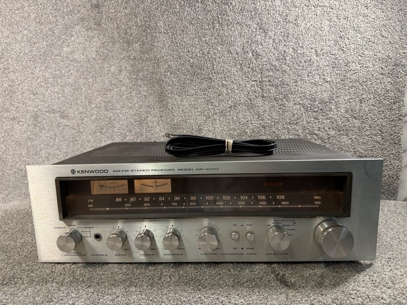 Kenwood KR-4070 AM/FM Stereo Receiver Perfect Working Condition