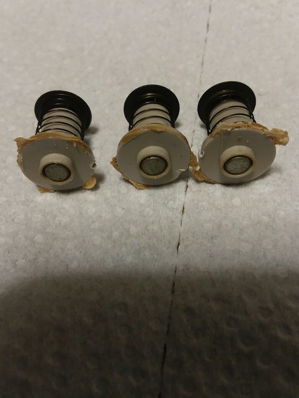 Vintage Realistic STA-2250 push buttons