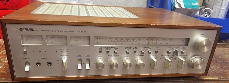 Yamaha CR-2020 Natural Sound Stereo Receiver