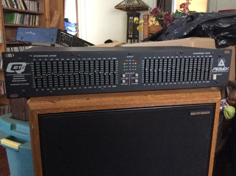 PEAVEY..Q-215…Professional EQ