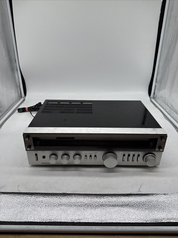 Onkyo TX-2000 Servo Locked Tuner Amplifier. s6
