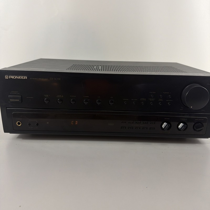 Vintage Pioneer Stereo Receiver SX-303R Tested