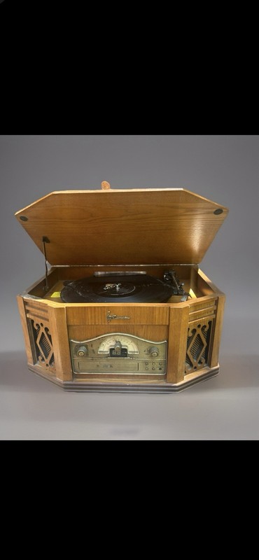 2005 Emerson NR303TT Heritage Series 4-in-1 Stereo System. Tested &Works Great