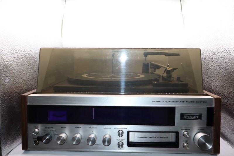 SuperScope By Marantz Model MS-18 Stereo Quadraphase Music System Powers On