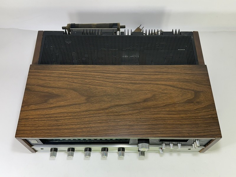 Vintage 1970's Fisher 401 ~ AM/FM Stereo Receiver ~ 45WPC into 8ohms ~ READ gallery
