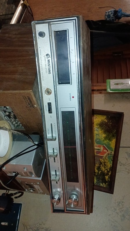 Mustang 2400 Vintage Stereo Receiver