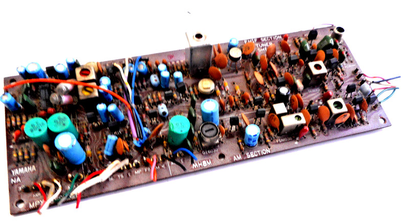 YAMAHA CR-600 STEREO RECEIVER – TUNING BOARD – PARTING OUT