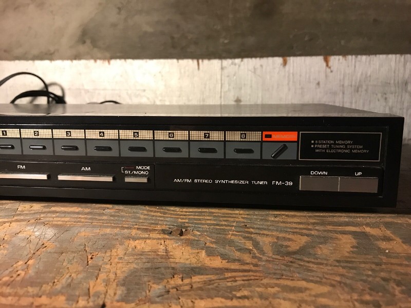 Studio Standard By Fisher AM/FM Stereo Synthetizer Tuner FM-39 gallery