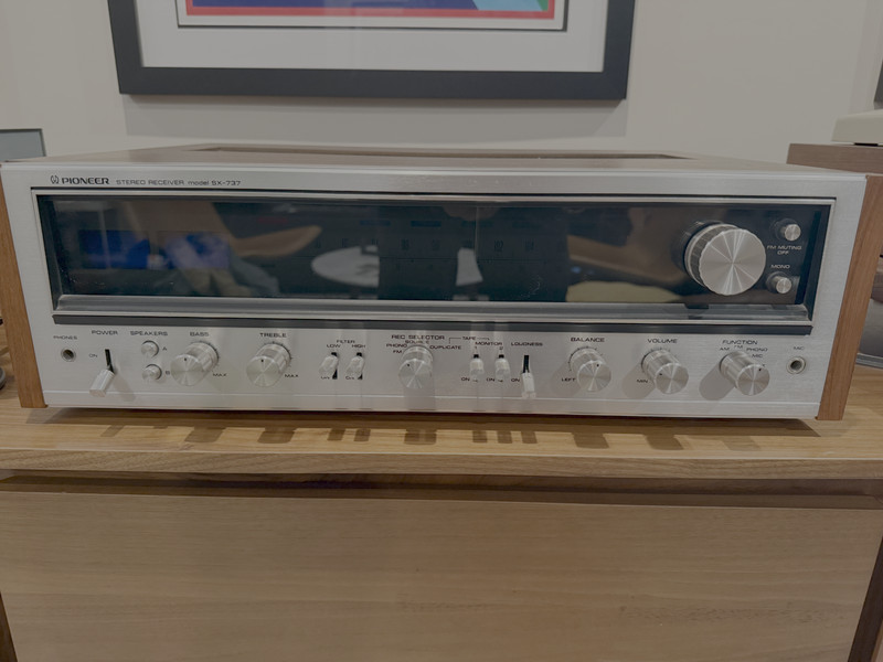 Pioneer SX-737 Vintage Stereo Receiver (Beautiful Wood Cabinet) (Tested) gallery
