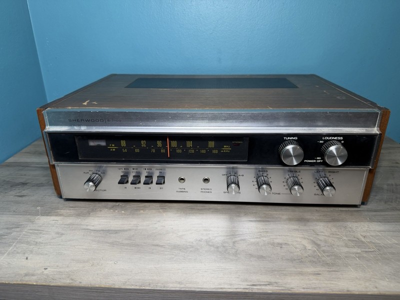Vintage 1970s Sherwood S-7100A AM/FM Stereo Receiver (Tested)