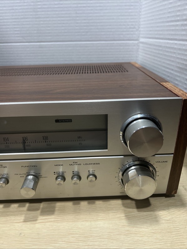 Vintage Toshiba Model SA-725 AM/FM Stereo Receiver Tested And Working Read gallery
