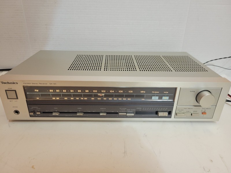 Vintage Technics SA-120 AM/FM Stereo Receiver With Manual TESTED WORKING gallery