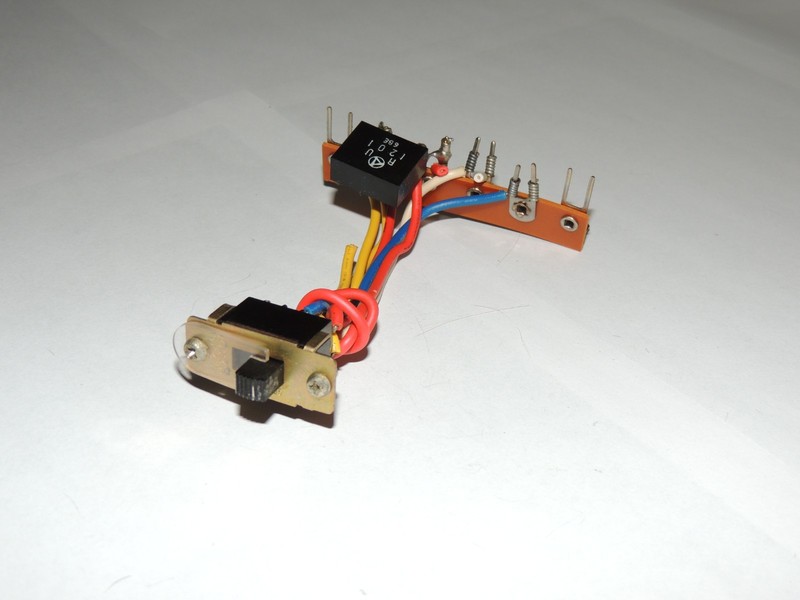 Kenwood Model Eleven AC-125v -250v Slide Switch S31-2001-05 gallery
