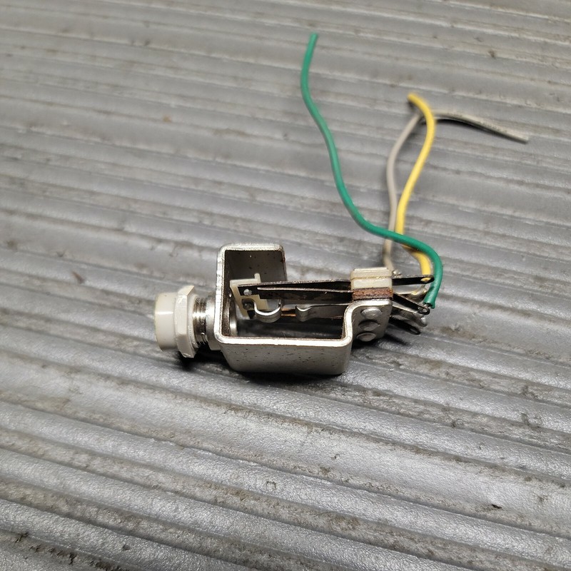 Yamaha Cr-400 Phones Jack
