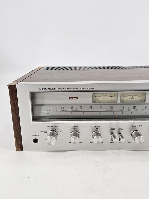 PIONEER SX-650 AM/FM STEREO RECEIVER gallery