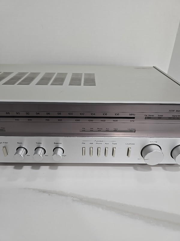 1981 MCS Silver Face Stereo Receiver 3226 Modular Component Japan NO SOUND gallery